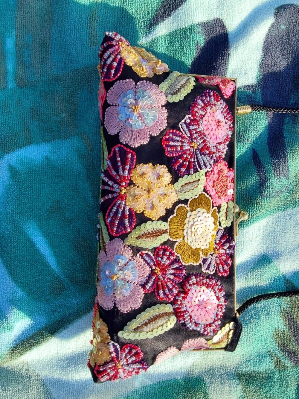 Vintage Valerie Stevens Evening Bag Black with Beautiful sequin flowers GORGEOUS - Picture 8 of 16